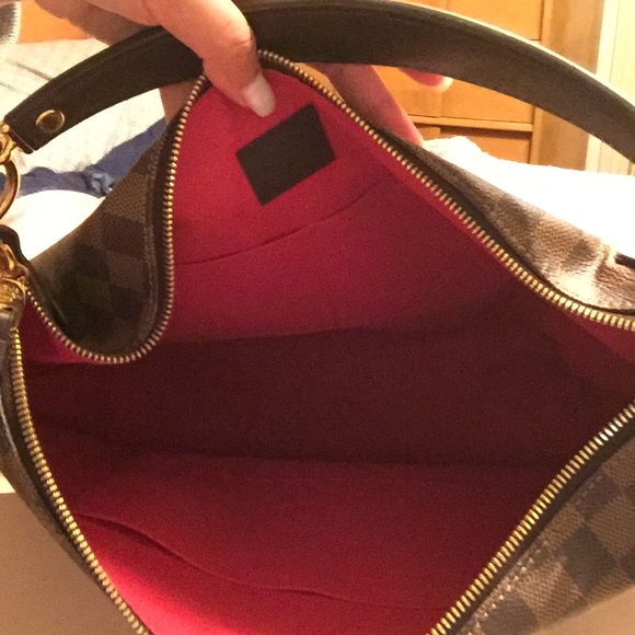 Woman Louis Vuitton - Picture 3 of 8